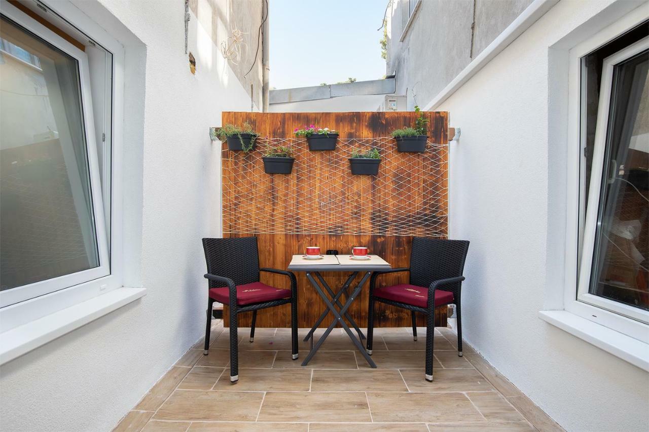 Apartment Ulysses Pula Exterior foto